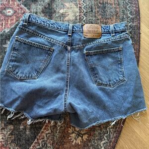 Vintage Levis 550 cutoff denim shorts